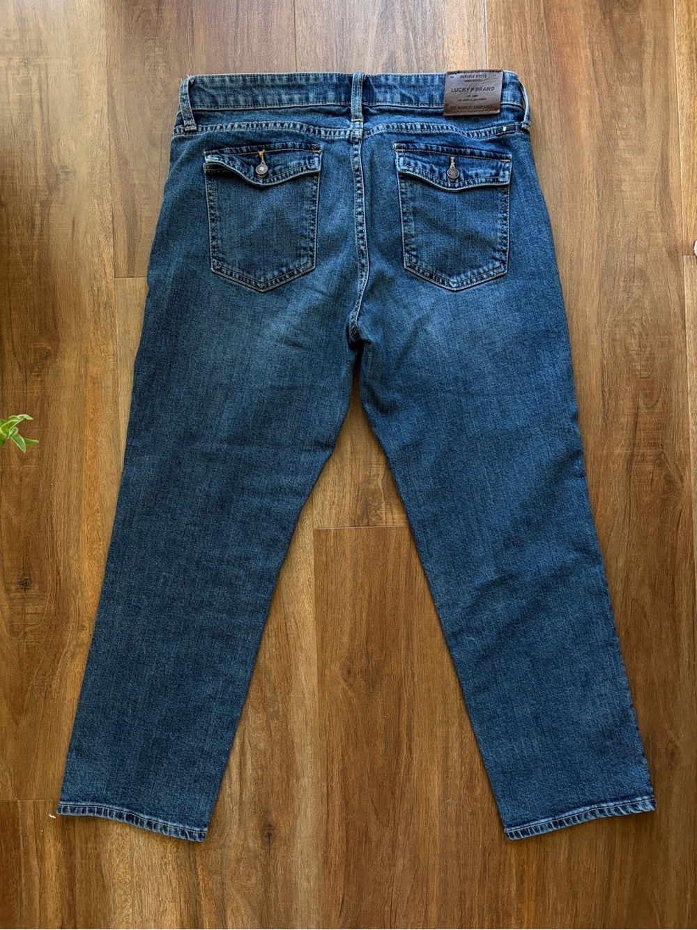 Lucky Brand Sweet Crop Straight Jeans Mid Rise Medium Wash Stretch Denim Casual - Picture 4 of 10